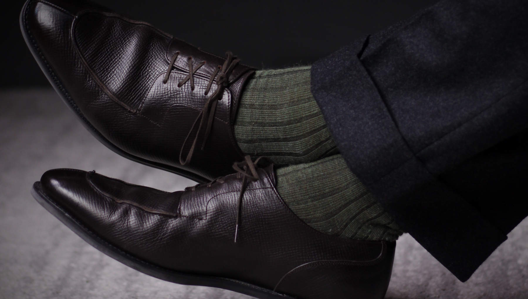 men's olive green business socks