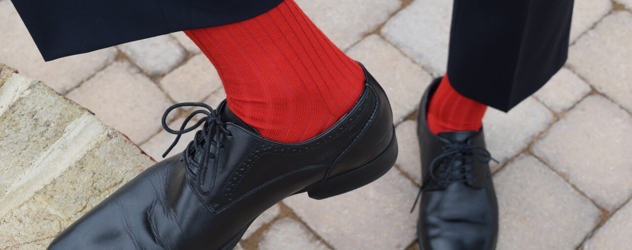 What Color Socks Go With Black Shoes? - Boardroom Socks